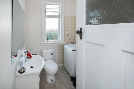 Photo of property in 38 Hargest Crescent, Saint Kilda, Dunedin, 9012