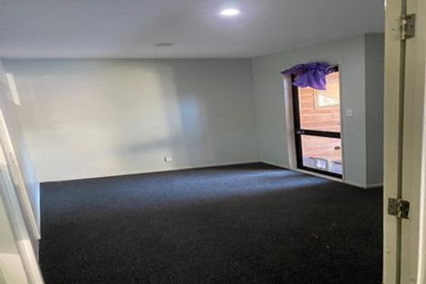 Photo of property in 2 Aspiring Avenue, Clover Park, Auckland, 2019