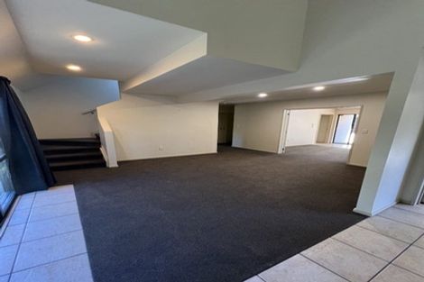 Photo of property in 140 Upper Harbour Drive, Greenhithe, Auckland, 0632