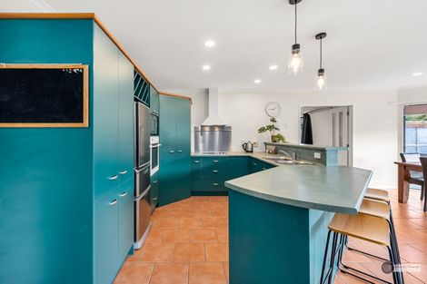 Photo of property in 5 Sapphire Grove, Birchville, Upper Hutt, 5018