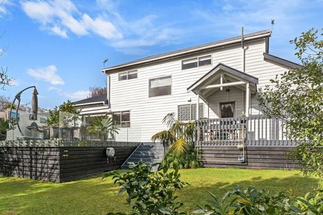 Photo of property in 188 Luckens Road, West Harbour, Auckland, 0618