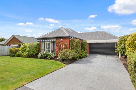 Photo of property in 19 Thornlea Place, Halswell, Christchurch, 8025