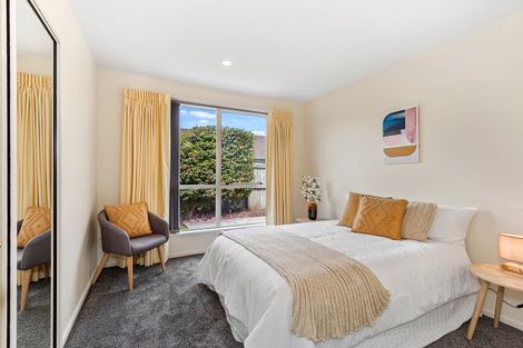 Photo of property in 19 Thornlea Place, Halswell, Christchurch, 8025