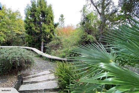 Photo of property in 60 Cheriton Road, Mellons Bay, Auckland, 2014