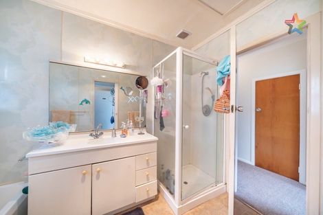 Photo of property in 22 Ruthven Road, Wainuiomata, Lower Hutt, 5014