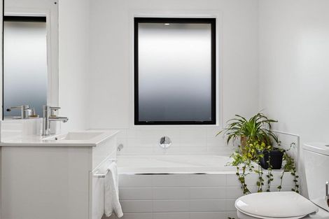 Photo of property in 8 Olearia Lane, Halswell, Christchurch, 8025