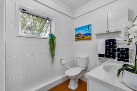 Photo of property in 117 Stredwick Drive, Torbay, Auckland, 0630