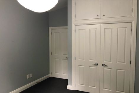 Photo of property in 30b Sutherland Crescent, Melrose, Wellington, 6023