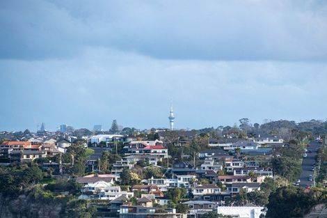 Photo of property in 12b Newburn Road, Waiake, Auckland, 0630