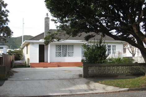 Photo of property in 54 Hall Crescent, Epuni, Lower Hutt, 5011