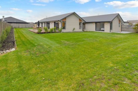 Photo of property in 12 Springbrook Close, Rangiora, 7400