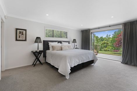 Photo of property in 6 Cameron Drive, Acacia Bay, Taupo, 3385