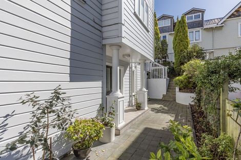 Photo of property in 12b Hobson Street, Thorndon, Wellington, 6011