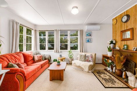 Photo of property in 21 Feist Street, Naenae, Lower Hutt, 5011