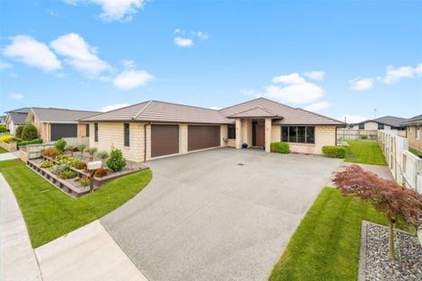 Photo of property in 215 Cumberland Drive, Flagstaff, Hamilton, 3210