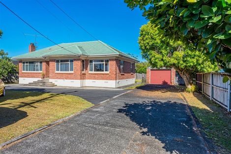 Photo of property in 277 Hobsonville Road, Hobsonville, Auckland, 0618