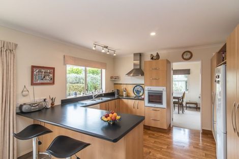 Photo of property in 10 Barrett Drive, Waikanae Beach, Waikanae, 5036