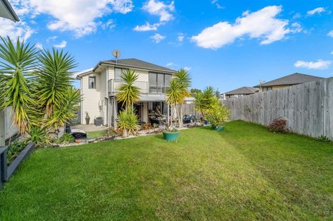 Photo of property in 18 Maylee Crescent, Gulf Harbour, Whangaparaoa, 0930