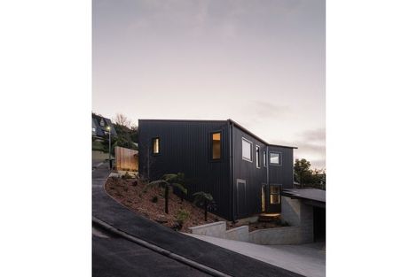 Photo of property in 2/86 Landsdowne Terrace, Cashmere, Christchurch, 8022