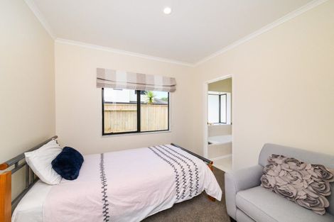 Photo of property in 96 Pacific Drive, Fitzherbert, Palmerston North, 4410