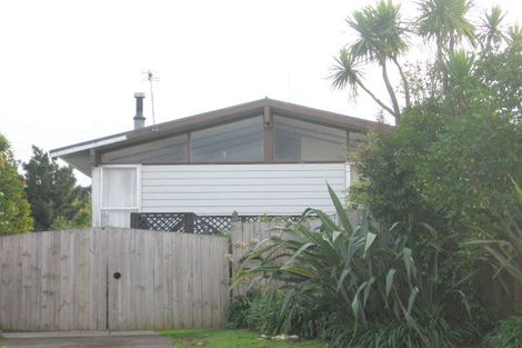 Photo of property in 6 Skyla Place, Massey, Auckland, 0614