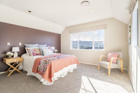 Photo of property in 12 Ronald Woolf Place, Churton Park, Wellington, 6037