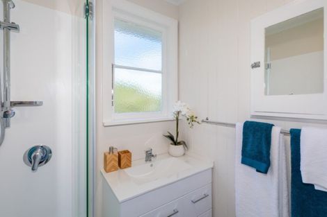 Photo of property in 113 Bowhill Road, New Brighton, Christchurch, 8083