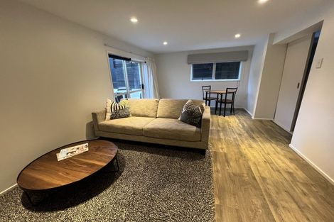 Photo of property in 1/50 La Trobe Street, Pakuranga Heights, Auckland, 2010