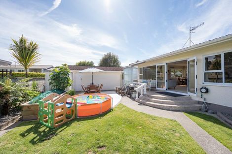 Photo of property in 1 Golf Road, Tahunanui, Nelson, 7011