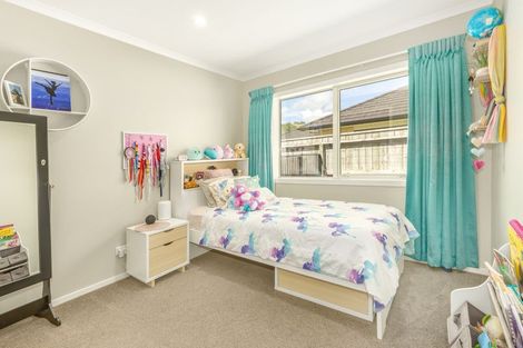 Photo of property in 5 Pearson Place, Paraparaumu, 5032