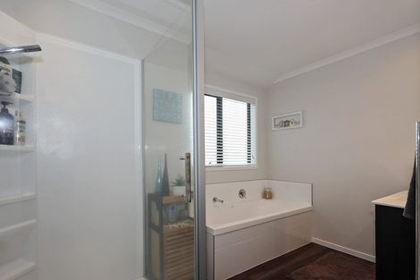 Photo of property in 14 Ridge Drive, Omokoroa, 3114