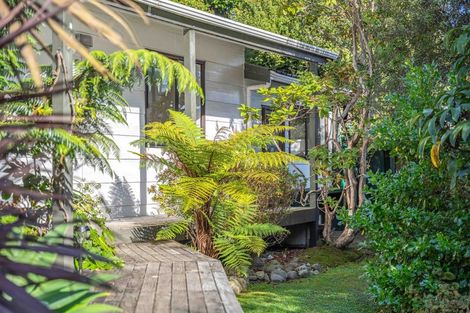 Photo of property in 14 Poneke Drive, Waikanae, 5036