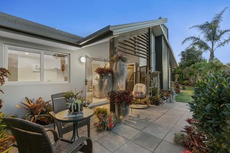 Photo of property in 21 Bridgewater Way, Pyes Pa, Tauranga, 3112