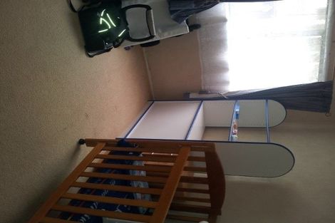 Photo of property in 3/75 Stanley Road, Glenfield, Auckland, 0629