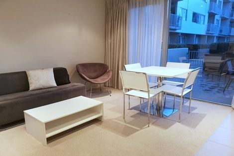 Photo of property in Shoal Haven Apartments, 106c/130 Anzac Street, Takapuna, Auckland, 0622