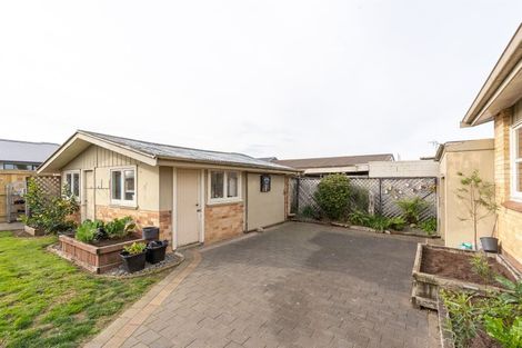 Photo of property in 6 Heath Street, St Andrews, Hamilton, 3200