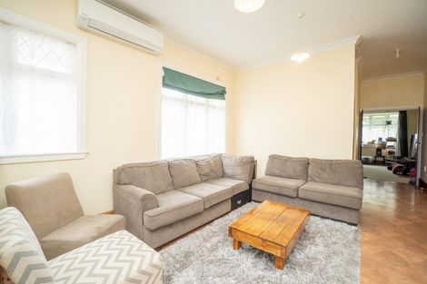 Photo of property in 19 South Street, West End, Palmerston North, 4410