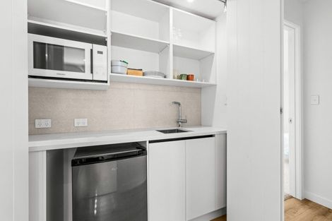 Photo of property in 33 Coronation Street, Ahuriri, Napier, 4110