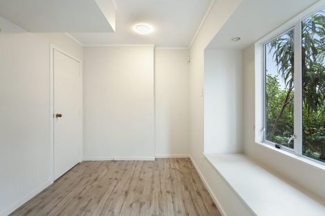 Photo of property in 2/5 Stanley Avenue, Milford, Auckland, 0620