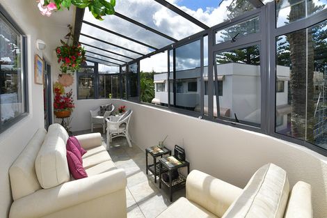 Photo of property in 9e Puriri Avenue, Orewa, 0931