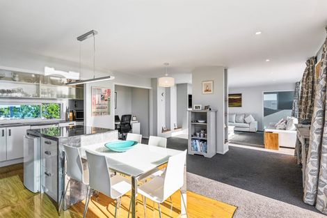 Photo of property in 156 Field Way, Waikanae Beach, Waikanae, 5036