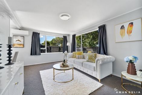 Photo of property in 30 Hyperion Drive, Randwick Park, Auckland, 2105