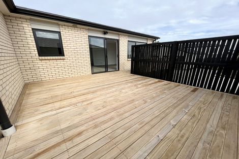 Photo of property in 2/26 Pah Road, Papatoetoe, Auckland, 2025