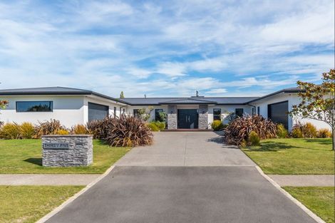 Photo of property in 35 Rossington Drive, West Melton, 7618