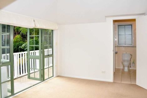 Photo of property in 58 Seabreeze Road, Narrow Neck, Auckland, 0624