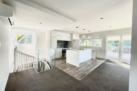 Photo of property in 12 Moore Street, Hillcrest, Auckland, 0627