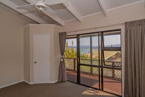 Photo of property in 4 Puriri Place, Whitianga, 3510