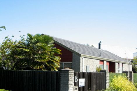 Photo of property in 18 Wakelin Place, Redwood, Christchurch, 8051