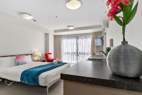 Photo of property in Atlas Apartments, 10/49 Maunganui Road, Mount Maunganui, 3116