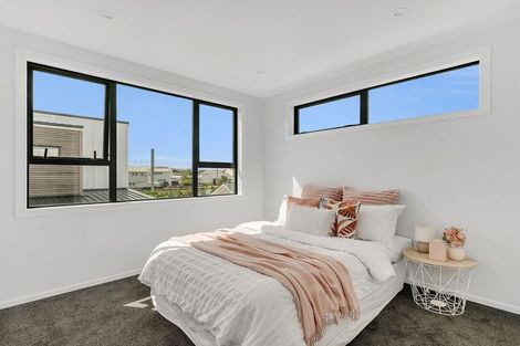 Photo of property in 95b Randwick Crescent, Moera, Lower Hutt, 5010